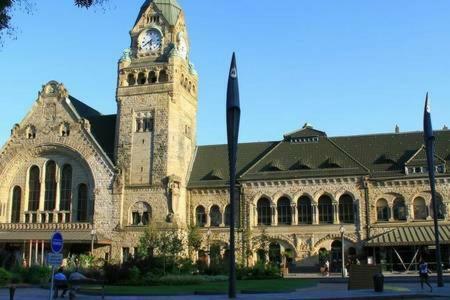 Studio Gare Metz Cote Cour المظهر الخارجي الصورة